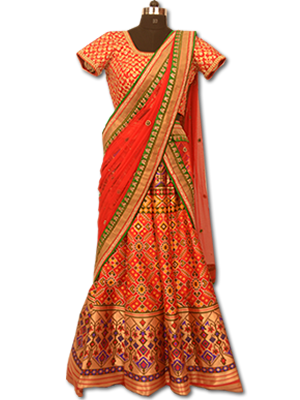 Pranjivan's Beautiful Sarees : Woven Dreams  
